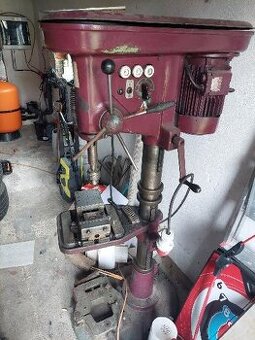 Vrtačka sloupová VS 23 AB