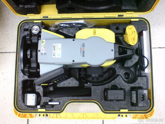 Elektronický stavební tachymetr s komplexním softwarem