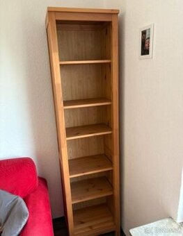 KNIHOVNA IKEA HEMNES