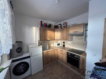 Pronájem bytu 1+1, CP 32 m2, ul. Bratří Hlaviců, Vsetín - 1