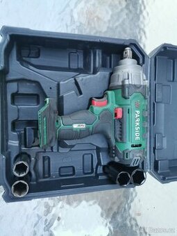 Aku rázový utahovák parkside