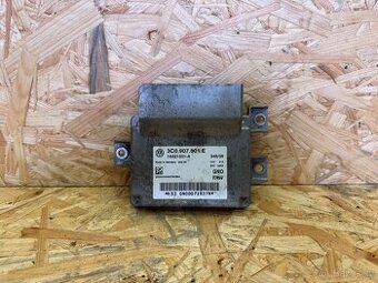ŘÍDICÍ JEDNOTKA ELEKTRONICKÉ RUČNÍ BRZDY 3C0907801E
