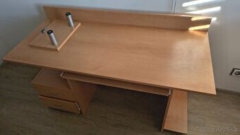 Psací stůl 132x57x72 (šxhxv)