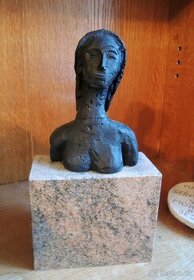 Socha dívky - interiér