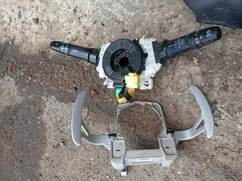 PEUGEOT 4007, CITROEN C-CROSSER PÁČKY POD VOLANT S ESP