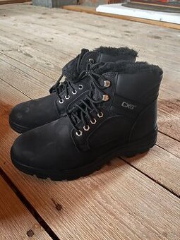 Nova zimní obuv vel.44