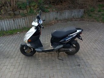 Skůtr 50ccm PGO T-rex