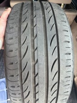 Pneumatika Pirelli PZERO nero