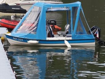 Prodám motorový člun