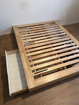 Prodám postel IKEA Mandal 160x200 + matrace zdarma