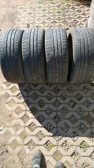 Pneu 235/40R19 96w, letní.