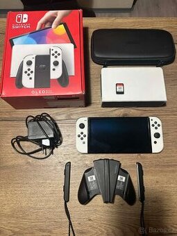 Nintendo switch OLED + hra + příslušenství