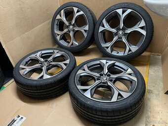 OCTAVIA IV NOVÁ ELIAS LETNÍ BRIDGESTONE 225/40/19 DOT2025