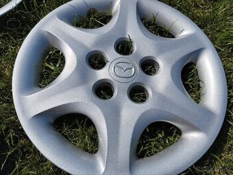 Poklice, kryty kol Mazda r15