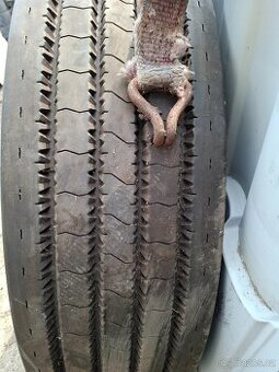 Pneu 315/80/R22,5