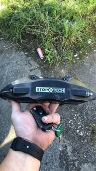 Brzdove trmeny StopTech BMW - 1