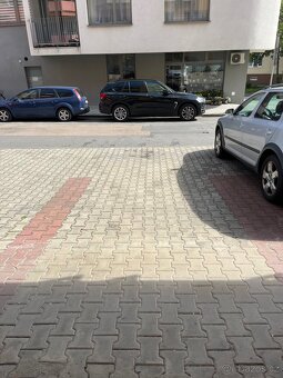 Pronájem garáže a parkovacího stání