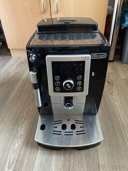 Kávovar Delonghi magnifica