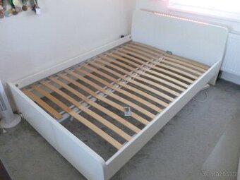 Postel Ikea Askvoll 140x200 včetně roštů a (matrace)
