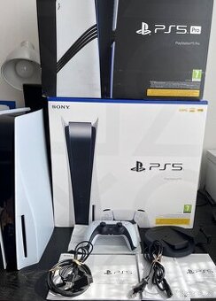 PS5 s mechanikou a příslušenství