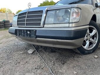 Přední nárazník Mercedes w124