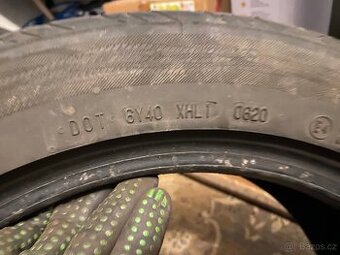 225/50 R17 - 1