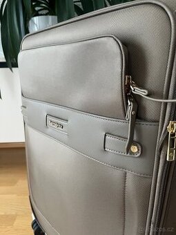 Středně velký nový kufr Samsonite