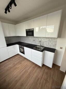 Pronájem bytu 2+1 po kompletní rekonstrukci Svitavy