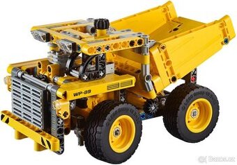 Lego náklaďák 42025