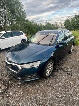 Škoda Octavia 4  1.5 Tsi