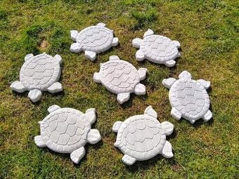 Prodám nové celoroční dekorace - betonové želvy