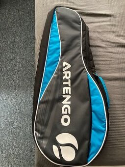 Prodám tenisový batoh ARTENGO dětský
