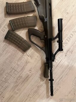 Steyr aug