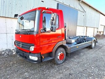 Mercedes-Benz Atego hákový nosič kontejnerů