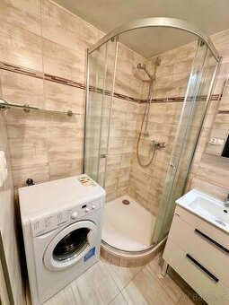 Slunný byt 2+1 se dvěma lodžiemi – Přerov, ul. Trávník