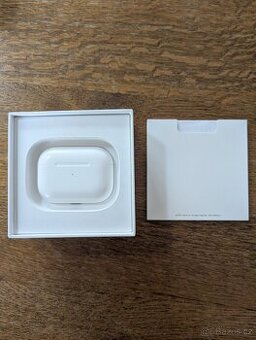 Apple AirPods Pro (1. generace, Lightning, 2021)