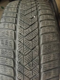 225/45 R18 PIRELLI (5mm) č.15863/b8