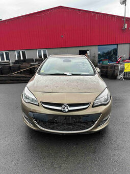 356. OPEL ASTRA J COMBI 2013 / 2.0 CDTI / A20DTH