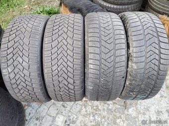 225/50/17 zimni pneu PIRELLI a CONTI 225/50 R17