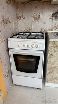 Plynový sporák Elektrická trouba