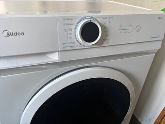 Pračka MIDEA MF100W60-CZ, úzká - vhodná do menších prostor