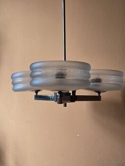 Starý lustr tři skla