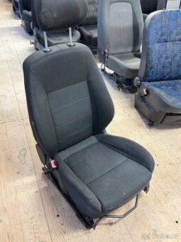 Ford Mondeo Mk4 2007-10, řidičova sedačka, sedadlo