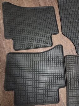 Gumové autokoberce Touareg