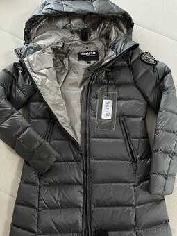 Blauer nový kabat S doprava zdarma