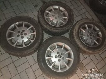 Zimní komplet al kola 16" ORIGINAL NISSAN X-Trail