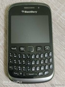 Sběratelský mobil BlackBerry Curve