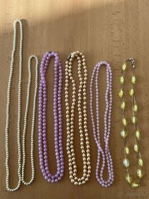 Korále nebo perly – různé druhy a délky - 1