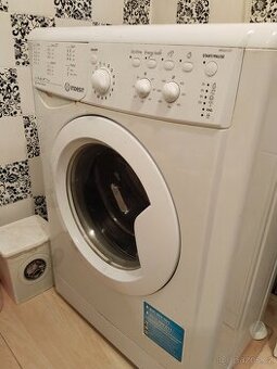 Pračka Indesit