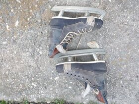 Prodám staré dětské brusle Botas